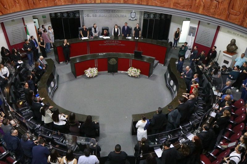 En este momento estás viendo Congreso toma protesta a integrantes del nuevo Poder Judicial en Colima