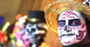 Lee más sobre el artículo Tecomán se alista para el Desfile Nocturno de Catrinas y el Festival del Día de Muertos