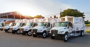 Lee más sobre el artículo Gobierno de Rosi Bayardo refuerza recolección de basura con nuevos camiones