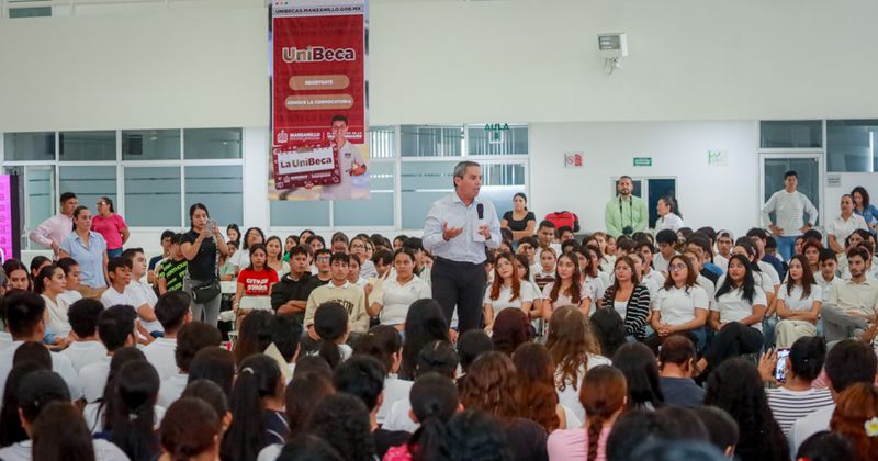 En este momento estás viendo Presentan en la Universidad de Colima el programa UniBeca para estudiantes de Manzanillo