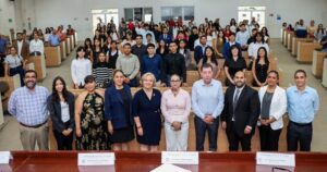 Lee más sobre el artículo Se titulan 63 egresados del Bachillerato 20, en Tecomán
