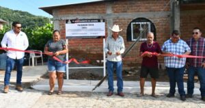Lee más sobre el artículo Cruz Méndez entrega dos obras en la colonia Las Lomas