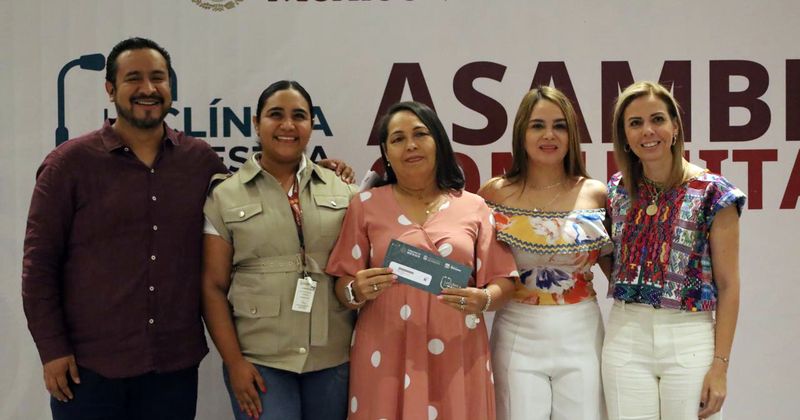 En este momento estás viendo Entregan tarjetas de La Clínica es Nuestra para mejorar Servicios de Salud en Colima