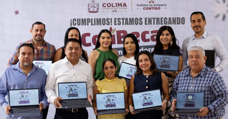 En este momento estás viendo Indira Vizcaíno concluye entrega de computadoras gratuitas a docentes de primarias públicas