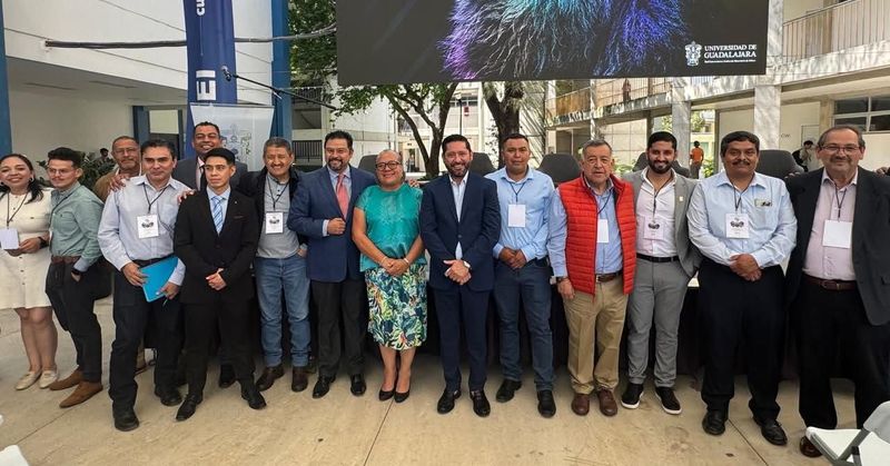 En este momento estás viendo Docentes de la UdeC participan en foro nacional sobre el ejercicio profesional de la topografía