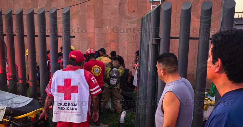 En este momento estás viendo Rescatan a trabajador que se desmayó dentro de una cisterna en el IMSS Tecomán