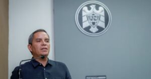 Lee más sobre el artículo Rector reconoce excelencia y compromiso en informes de Contabilidad y Telemática