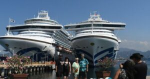 Lee más sobre el artículo Manzanillo recibe dos cruceros con más de 6 mil visitantes