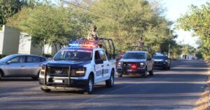 Lee más sobre el artículo Policía Estatal de Colima detiene a ocho personas y asegura más de 500 dosis de estupefacientes