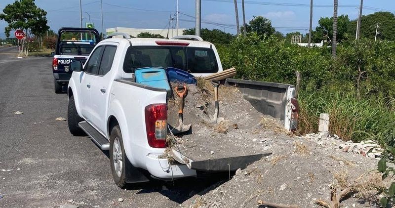 En este momento estás viendo Recogerán vehículos y habrá arrestos a quienes tiren escombro en libramientos de Tecomán