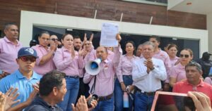 Lee más sobre el artículo Stsge entrega oficio al Congreso para exigir intervención ante riesgo financiero en el Ipecol