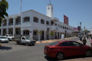 Lee más sobre el artículo Buscan erradicar el subarrendamiento en los espacios comerciales de las Fiestas de La Lupita