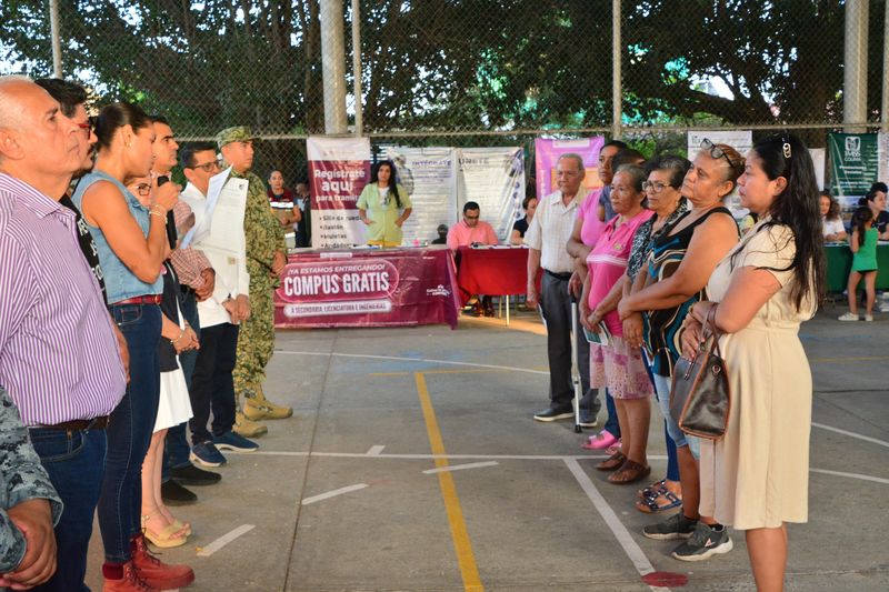 En este momento estás viendo Riult Rivera impulsa trabajo en equipo durante las Jornadas de Paz en Prados del Sur