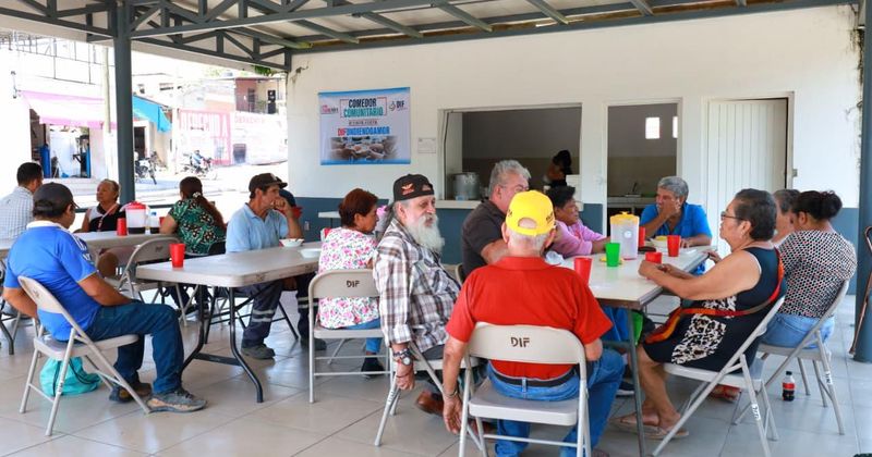 En este momento estás viendo DIF Colima brinda alimento y apoyo a personas en situación vulnerable