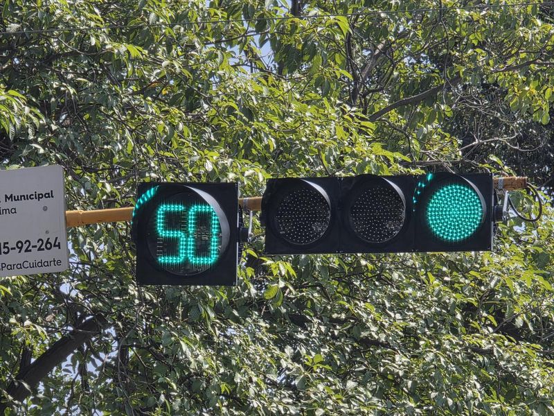 En este momento estás viendo Riult Rivera moderniza la red vial con nueva tecnología semafórica