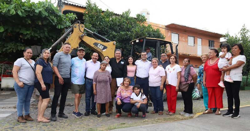 En este momento estás viendo Comienza en El Diezmo la pavimentación con concreto hidráulico