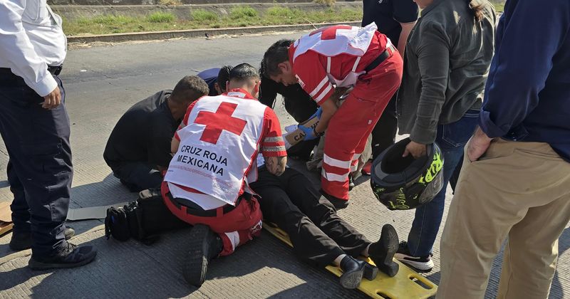 En este momento estás viendo Choque de motocicleta en Colima deja una persona lesionada