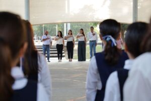 Lee más sobre el artículo Realizan ceremonia itinerante del Congreso en la primaria “Profr. Sergio Díaz Virgen” de Villa de Álvarez