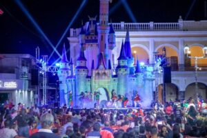 Lee más sobre el artículo Fantasti Show llena de alegría y convivencia familiar el Jardín Libertad en la capital