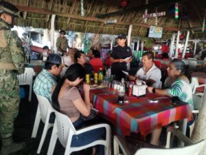 Lee más sobre el artículo Gobierno de Tecomán refuerza prevención con recorridos de proximidad en playa Tecuanillo