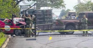 Lee más sobre el artículo Muere conductor tras chocar contra un remolque en la carretera Tecomán–Cerro de Ortega