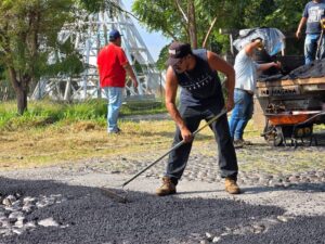 Lee más sobre el artículo Gobierno de Riult Rivera impulsa trabajos de bacheo en la capital