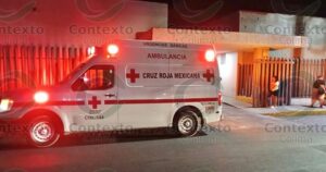 Lee más sobre el artículo Dos motociclistas lesionados tras choque frontal en Tecomán; uno se reporta grave