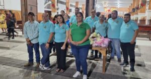 Lee más sobre el artículo Con espíritu solidario, sindicato de Tecomán llevó cenas navideñas a familias de escasos recursos