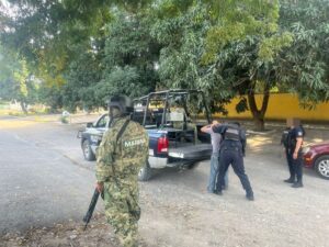 Lee más sobre el artículo Refuerzan seguridad en Tecomán con el Operativo Interinstitucional “Pez Vela” por fin de año