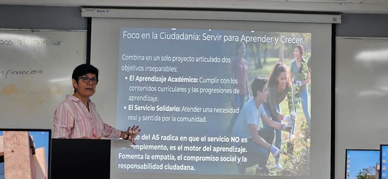 En este momento estás viendo Impulsa taller diseño de proyectos académicos alineados al Seaes, desde el bachillerato