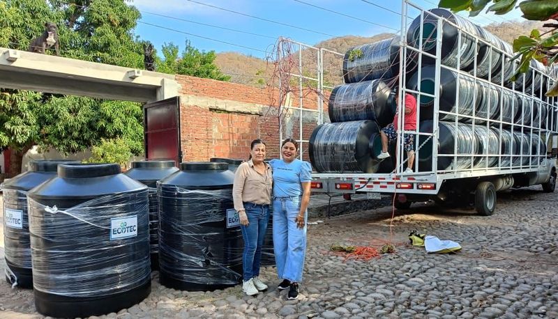 En este momento estás viendo El DIF municipal de Armería ofrece tinacos de 1,200 litros a bajo costo