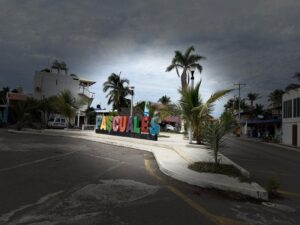 Lee más sobre el artículo Clima y vientos moderan actividad turística en Boca de Pascuales