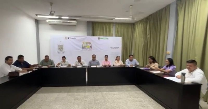 En este momento estás viendo Aprueban por mayoría de regidores de Tecomán continuidad de asesor legal por deuda fiscal de 94 mdp