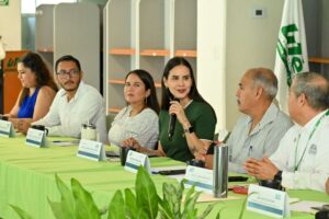 Lee más sobre el artículo Rosi Bayardo refrenda alianza con la UTeM para impulsar la educación y el desarrollo de Manzanillo