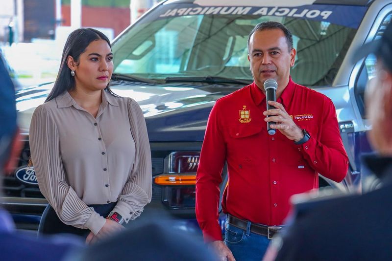 En este momento estás viendo Refuerzan seguridad en Tecomán con nuevas patrullas y equipamiento policial