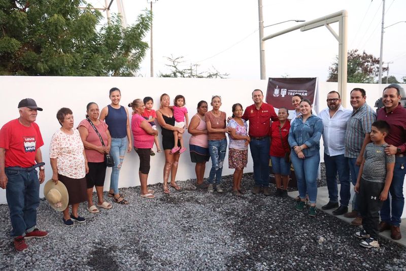 En este momento estás viendo Armando Reyna entrega rehabilitación del pozo de agua en la colonia Elba Cecilia