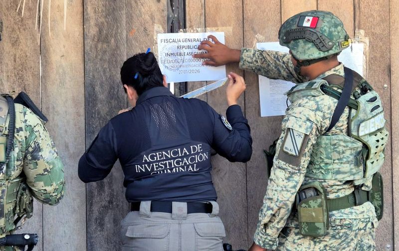En este momento estás viendo Detienen a una persona y asegura un arma de fuego, en Tecomán