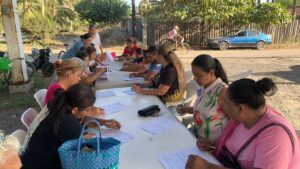 Lee más sobre el artículo Impulsa DIF Armería programas de alimentación y bienestar con la integración de comités escolares