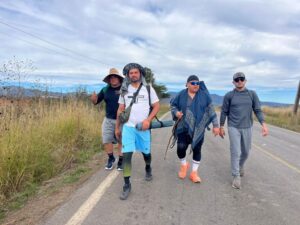 Lee más sobre el artículo Peregrinos continúan caminata de fe hacia Tecomán