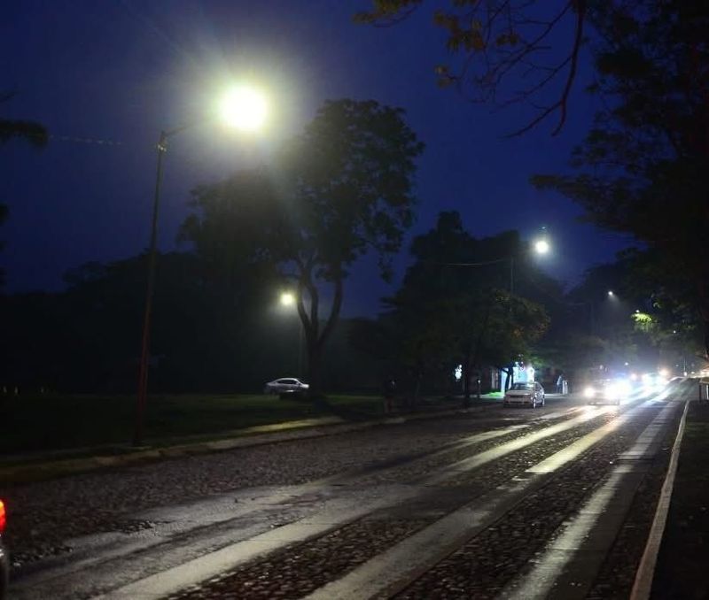 En este momento estás viendo Ayuntamiento de Colima concluye rehabilitación de alumbrado público por más de 3.5 millones de pesos