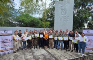 Lee más sobre el artículo Capacita IMSS Colima a personal de transportes en Manejo a la Defensiva y Primeros Auxilios