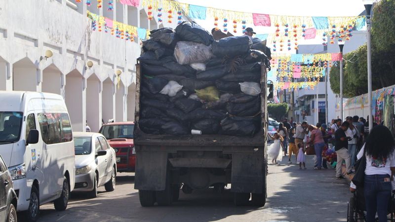 En este momento estás viendo Aumentó más del 60% la generación de basura durante festejos de la Candelaria en Tecomán