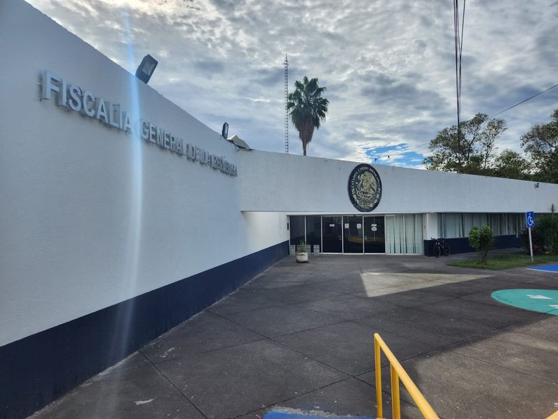 En este momento estás viendo FGR logra sentencia condenatoria por posesión de sustancia ilícita y cartuchos en Manzanillo