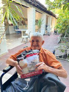 Lee más sobre el artículo “Abraza un Abuelo”: Tecomán busca combatir la soledad de adultos mayores con red comunitaria