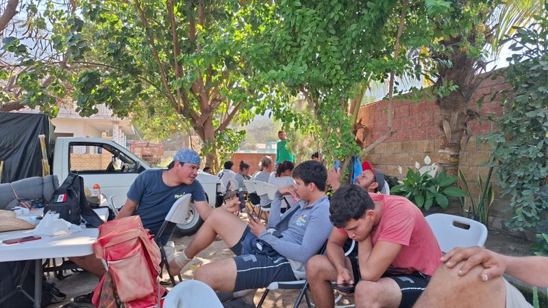 En este momento estás viendo Peregrinos tecomenses suspenden su camino a Talpa y piden apoyo en seguridad para regresar