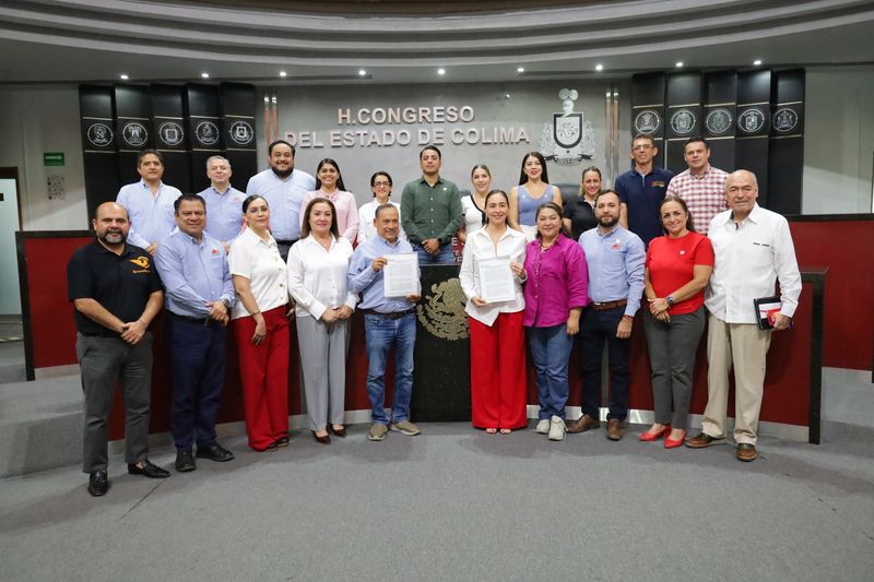 En este momento estás viendo Poder Legislativo y STSGE firman incremento salarial del 6% para 2026