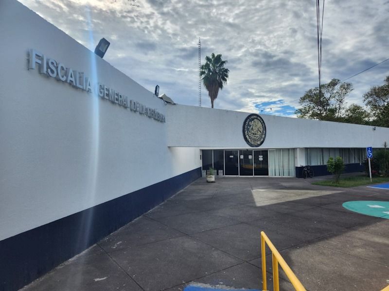 En este momento estás viendo Sentencian a dos hombres a más de siete años de prisión por delitos contra la salud y portación de arma en Colima