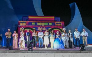 Lee más sobre el artículo Rosi Bayardo dio inicio al Carnaval de Manzanillo con desfile infantil y Guerreras K-Pop