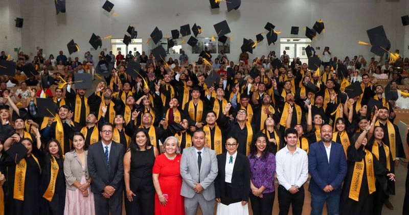 En este momento estás viendo Egresan 90 ingenieros agrónomos de la Universidad de Colima en Campus Tecomán