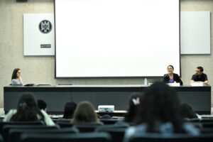 Lee más sobre el artículo Analizan en la UdeC enfoques para prevenir la violencia desde la psicología social